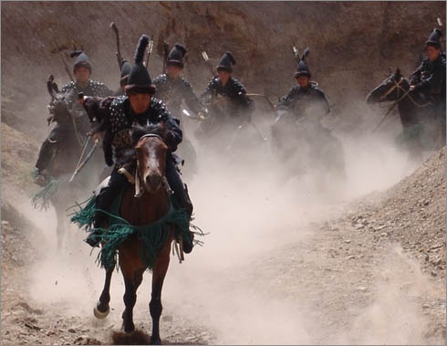 《英雄志》景泰拍摄 高温晒了英雄