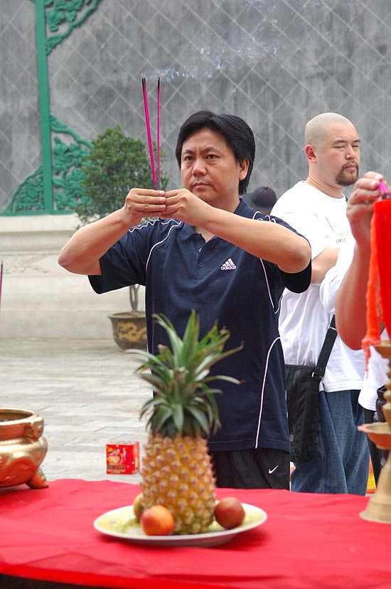 <em>贾云</em>细谈与范冰冰绯闻我是恩师__中国甘肃网