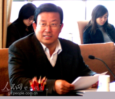 李膺出席省人口发展战略研究成果汇报讨论会