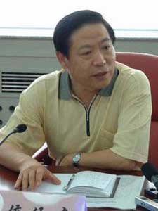 嫖娼被抓仍提拔 侯伍杰连升三级至省委副书记