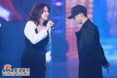 �����Ǻ�̨�쾫�ʷ׳����»�������������