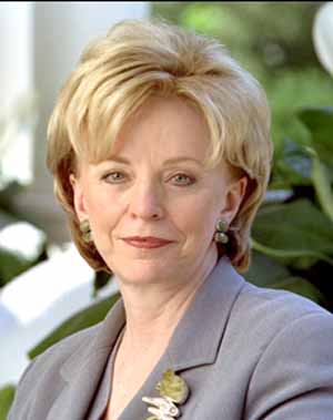 切尼夫人小说闯祸同性恋题材遭政敌攻击(图)