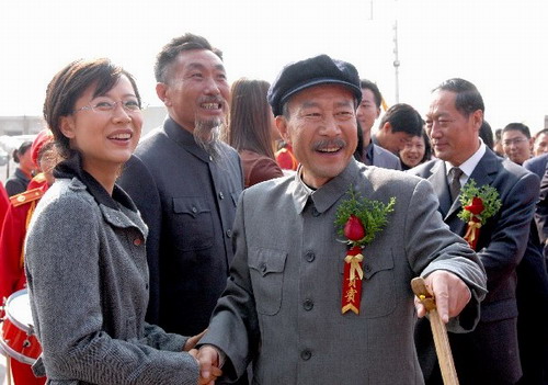 海清杜源《玉观音》擦身而过《海之门》再续缘-