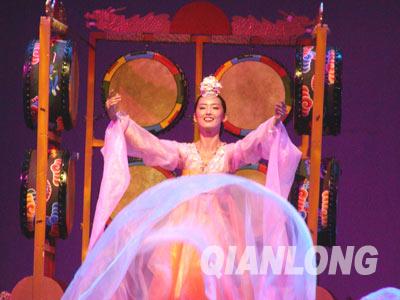 《阿里郎花》展现朝鲜族舞蹈家坎坷人生|阿里