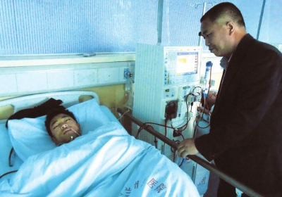 甘肃:五旬慈父欲捐肾救爱子__中国甘肃网