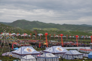 九色甘南<em>香巴拉</em>旅游艺术节展现藏族<em>儿女</em>美好生