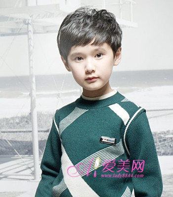 男童帅气发型+严寒冬日也照样有型