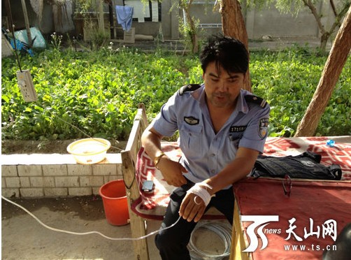 新疆墨玉县一派出所所长因过度劳累牺牲在岗位