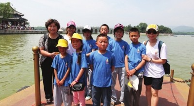 岷县灾区7孤儿留京上学