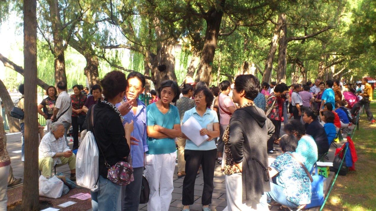 家有儿女待嫁娶:百合网制作视频传达父母心声