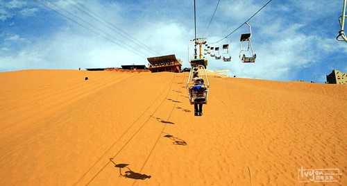 跟着爸爸去哪儿剧组 感受宁夏中卫沙坡头大漠风情\/组图__中国甘肃网