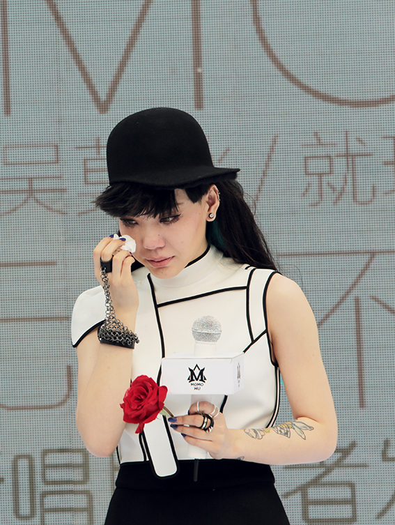 梦里花落知多少_李代沫一年收入多少(2)