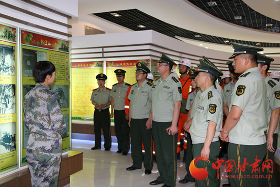 武威公安消防支队赴友邻部队参观邱少云纪念馆