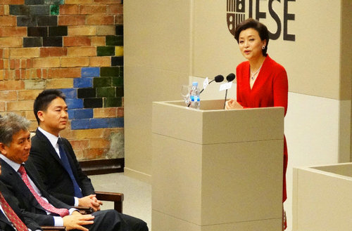 奶茶妹妹与刘强东<em>同居</em>:豪车代步 <em>保镖</em>护身__中