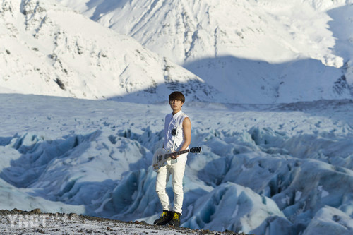 吴克群加盟华纳 发全新专辑《数星星的人》