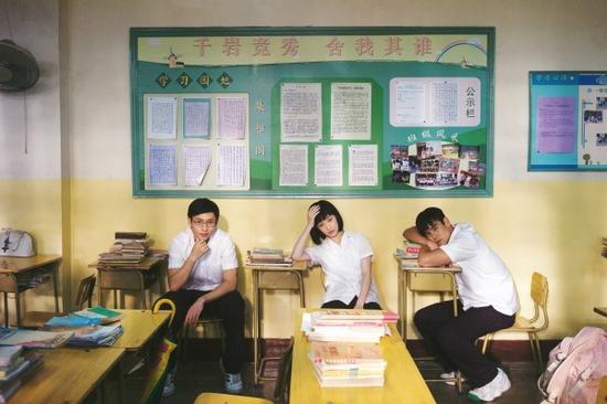 周冬雨都恋爱了 是时候怀念一下我们的青春了