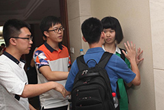 清華北大招生老師爭搶高分考生