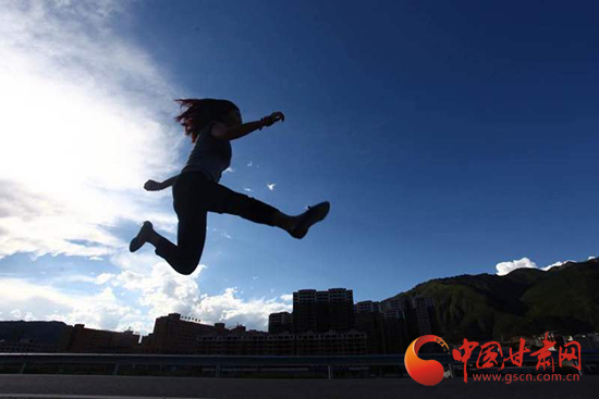 百家媒体甘南行 猜猜小陇是哪个__中国甘肃网