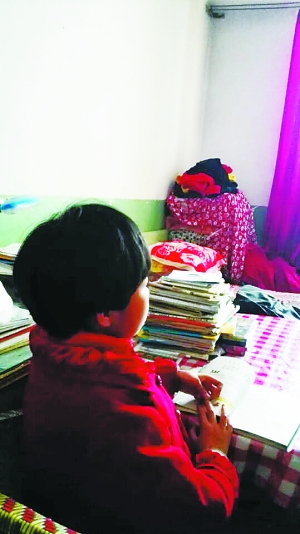 兰州榆中区一小学生被老师殴打致"胃出血"? 涉事老师称自己被冤枉