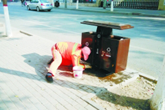 最美環衛女工 感動蘭州市民