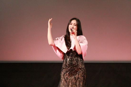 《我是大明星》上映 龙梅子音乐电影赶场忙