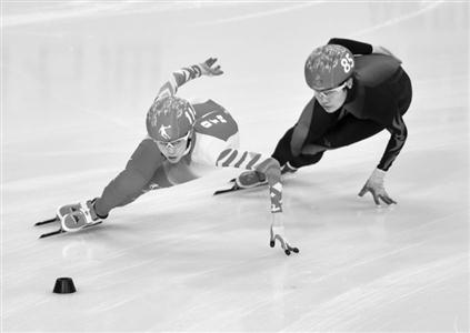 女子1000米预赛 范可新打破周洋全国纪录__中