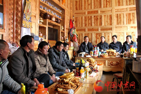 甘肃省贫困县退出验收工作组考核验收甘南碌曲