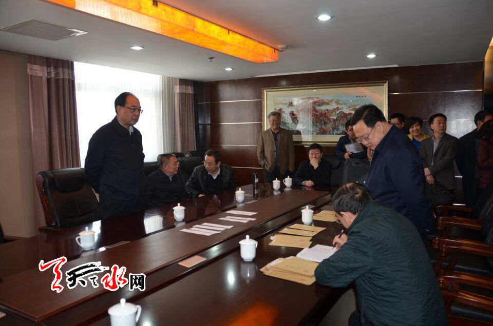 甘肃省考核组考核天水贫困县区党政领导班子工