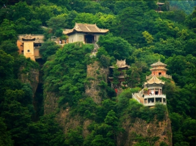 只想找个地方静静 苍山洱海香格里拉太远（图）