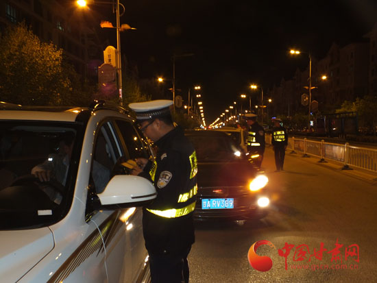 定西漳县交警连续开展夜查行动 查处8起酒驾醉