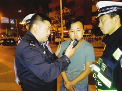 甘肃省交警31天刑拘298名醉驾司机（图）