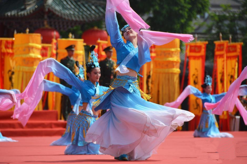 甘肃天水万人公祭伏羲