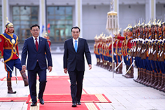 蒙古国总理举行仪式欢迎李克强总理访问