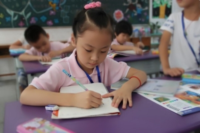 全力化解流动人口子女入学压力