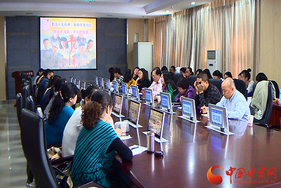 敬业奉献模范候选人--严英秀