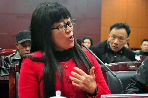 第三届农民文学奖揭晓 余秀华等30多位农民获