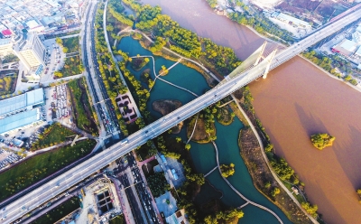 今后五年提升城市品质 提前步入小康——李荣灿在中国共产党兰州市第十三次代表大会上的报告解读
