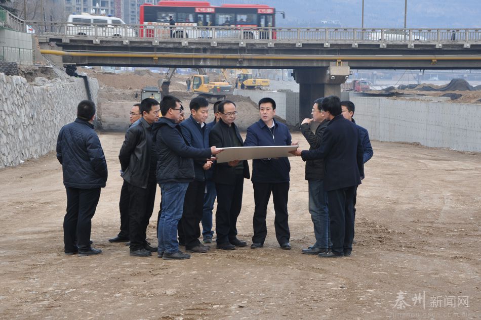 天水秦州区长刘文玺督查城市重点建设项目(组图)