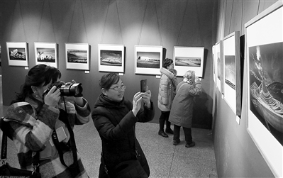 《镜在广田——赵广田从事摄影四十年回顾展》在甘肃省博物馆开幕