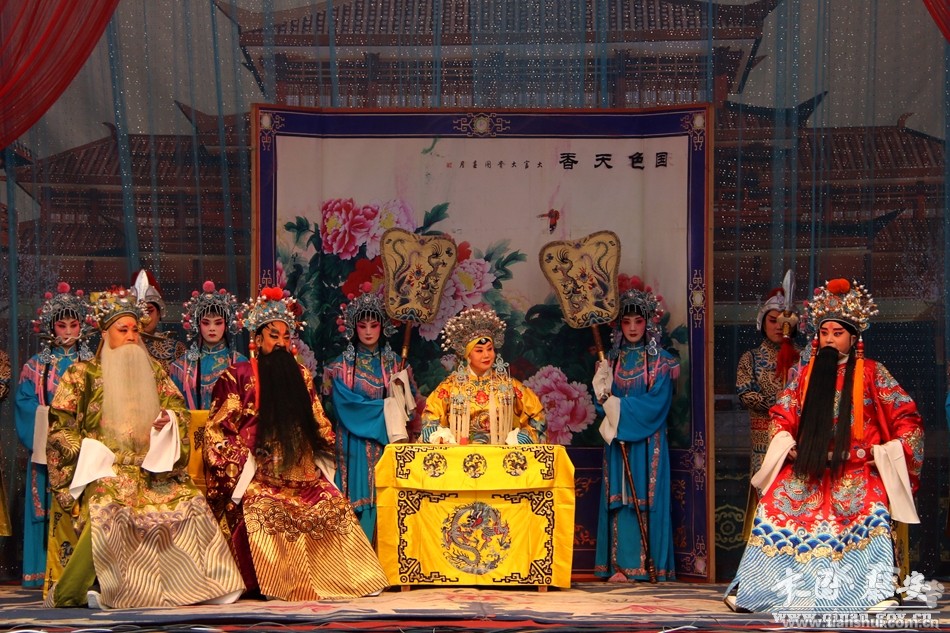 天水秦安县2017年春节秦腔演唱会开演(图)_影