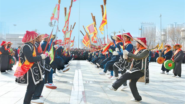 临夏永靖：“七月跳会”闹新春（组图）