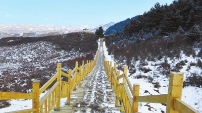 甘南：冬日的合作当周神山景区（图）