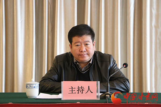 中国经济进入服务化 时代 《三化并重与五化