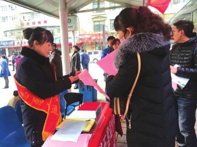 开门迎检市民点赞 兰州市食品药品检验所举办开放日活动