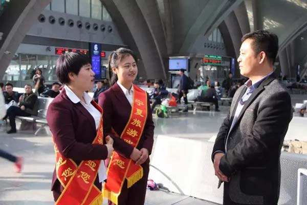 列车上 宁夏这些金牌导游成了一道风景线