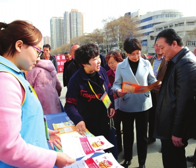 兰州：社工让社区更美好 （图）