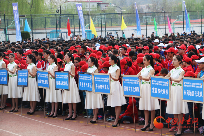 甘肃省青少年科技创新大赛暨中国青少年机器人（甘肃赛区）竞赛在陇南开幕（图）