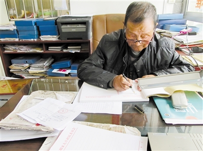 【特稿】83岁村文书：一个传统村落的“编年史”