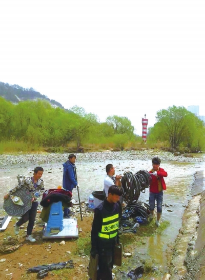 剧组被困黄河孤岛兰州消防公安携手救险