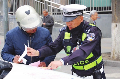 兰州：多措并举让百姓感受整治实效 自查自纠摆问题 切实转变作风（图）